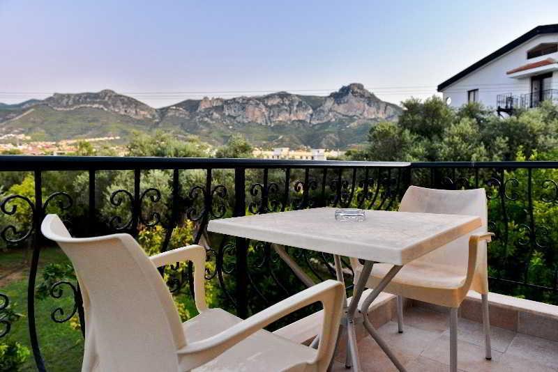 The Ship Inn Hotel Kyrenia  Ngoại thất bức ảnh