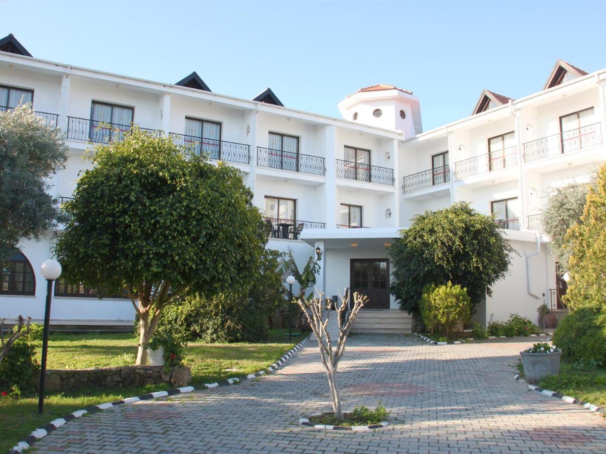 The Ship Inn Hotel Kyrenia  Ngoại thất bức ảnh