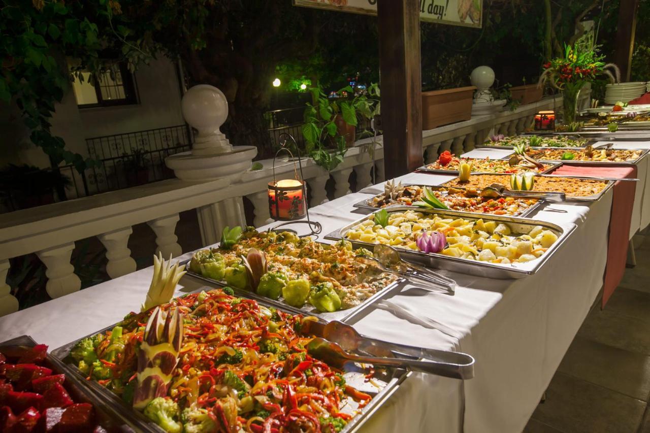The Ship Inn Hotel Kyrenia  Ngoại thất bức ảnh